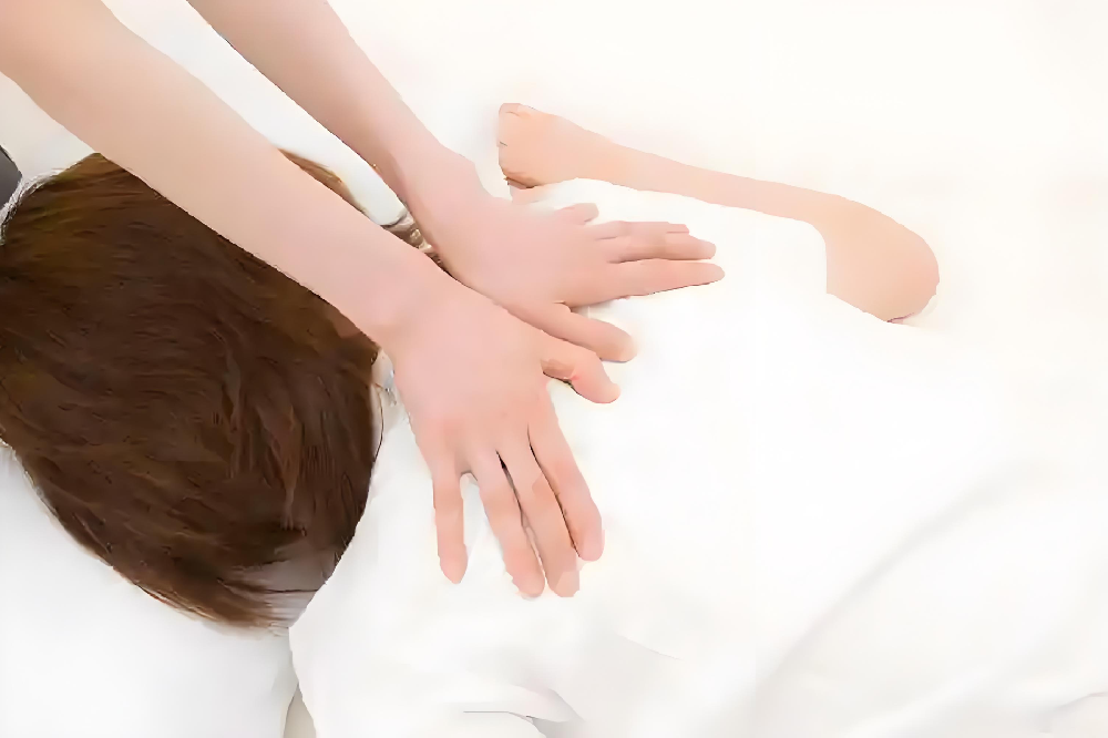 推拿手法缓解高血压